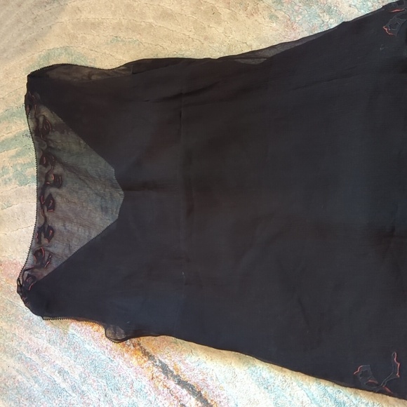 Elie Tahari 100% Silk Top Women's Size Medium Black Embroidered Y2k - Picture 10 of 11